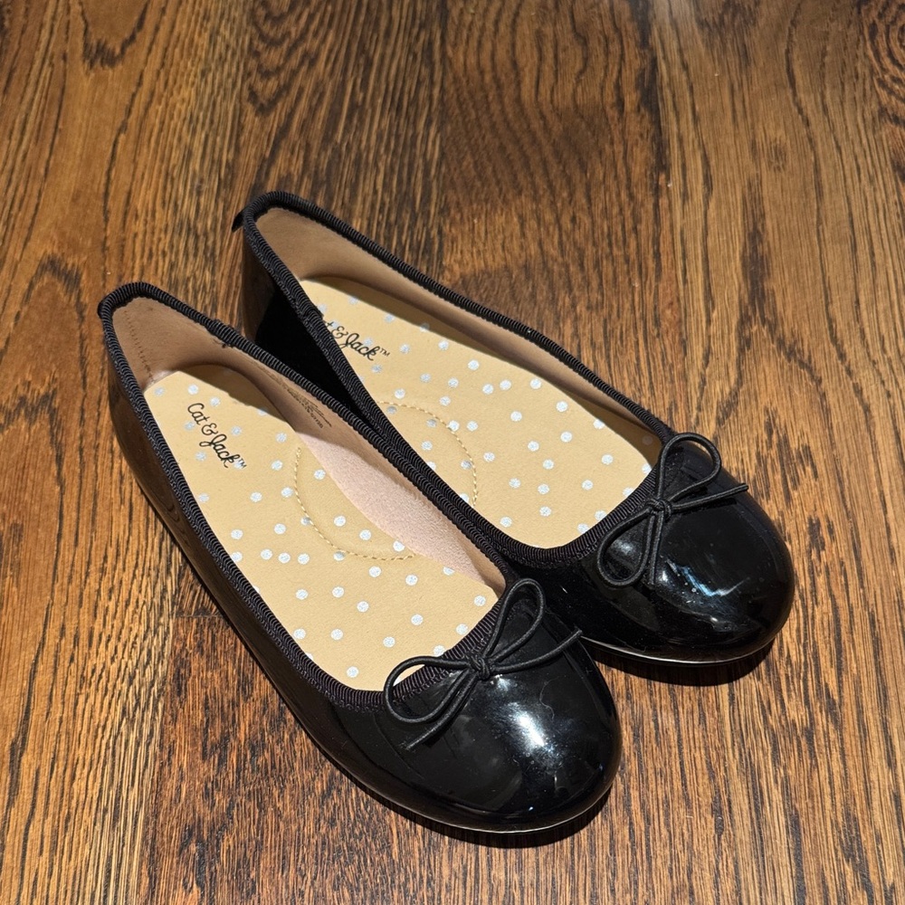 Cat & Jack Patent Black Flats with Bow